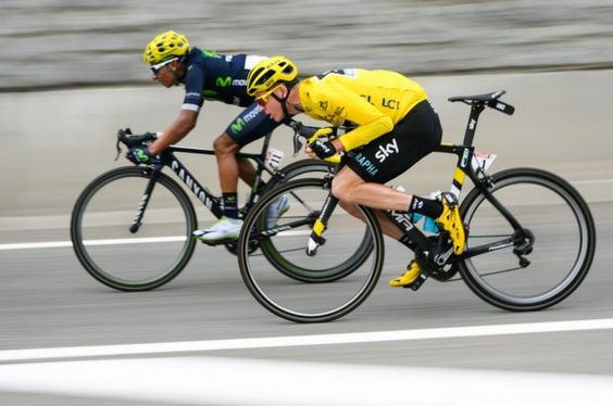 Cycliste du nord VS cycliste du sud Cycliste du nord VS cycliste du sud