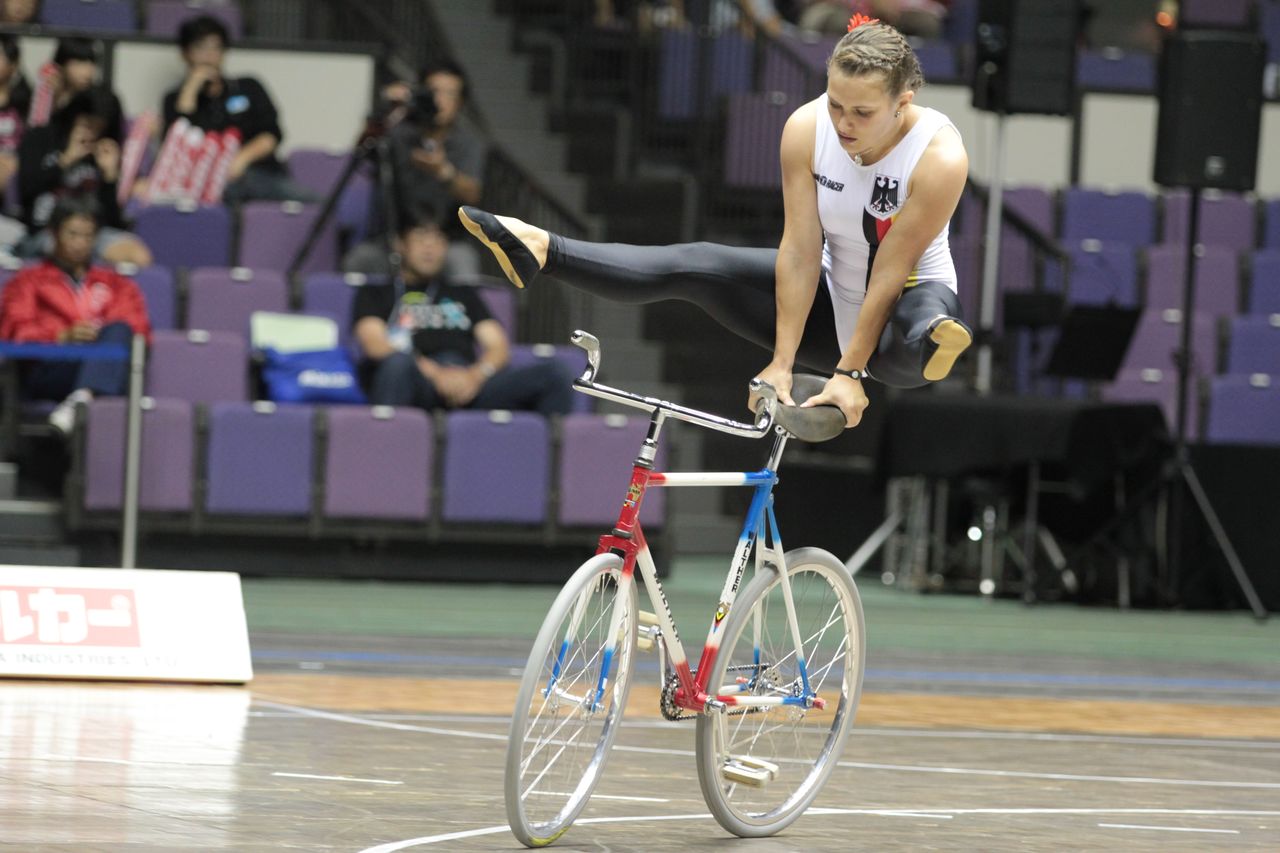 Les acrobaties à vélo : vous n’imaginez pas ce qu’ils font ! Les acrobaties à vélo : vous n’imaginez pas ce qu’ils font !